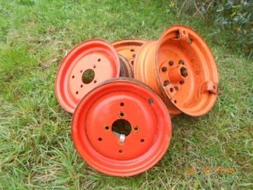 Kit second hand orange rims Kubota B6000 - Kubota : B6000
Zen-Noh : ZB6000

