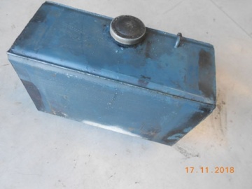 Kubota Steel Fuel tank - Kubota : B6000
Zen-Noh : ZB6000
