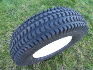 Rear turf wheel 18" - Iseki : TM, TM15, TM17, TU150, TU160, TU1500, TU1600, TX, TX155, TX1500, TX1510, TX2160
Kubota : A-175, A-195, Aste, B1-15, B1-16, B1500, B1502, GB15, GB16(F)
Yanmar : YM1510
Zen-Noh : ZB1500, ZB1502
