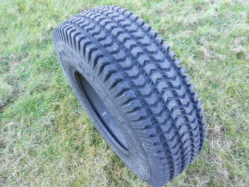 Turf Tyre Rear 18" - Iseki : Sial/Hunter, Sial/Hunter 16S/TH16, TM, TM15, TM17, TM217(H), TM3200, TU150, TU160, TU1500, TU1600, TX155, TX1500, TX1510, TX2160
Kubota : A-175, A-195, A15, Aste, B1-15, B1-16, B72, B1500, B1502, B2410, GB15, GB16(F), GB150, GB170
Yanmar : YM1510
Zen-Noh : ZB1500, ZB1502
