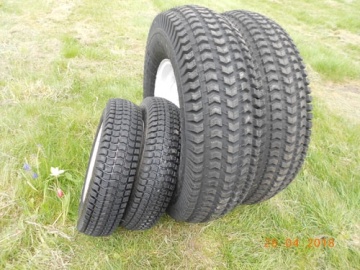 Kit white turf wheels 12 -18" - narrow front tyres - Iseki : TM, TM15, TM17, TU150, TU160, TU1500, TU1600, TU PP, TX, TX155, TX1500, TX1510, TX2160
Kubota : A-175, A-195, Aste, B1-15, B1-16, B1500, B1502, B1600, GB15, GB16(F)
Yanmar : YM1510
Zen-Noh : ZB1500, ZB1502
